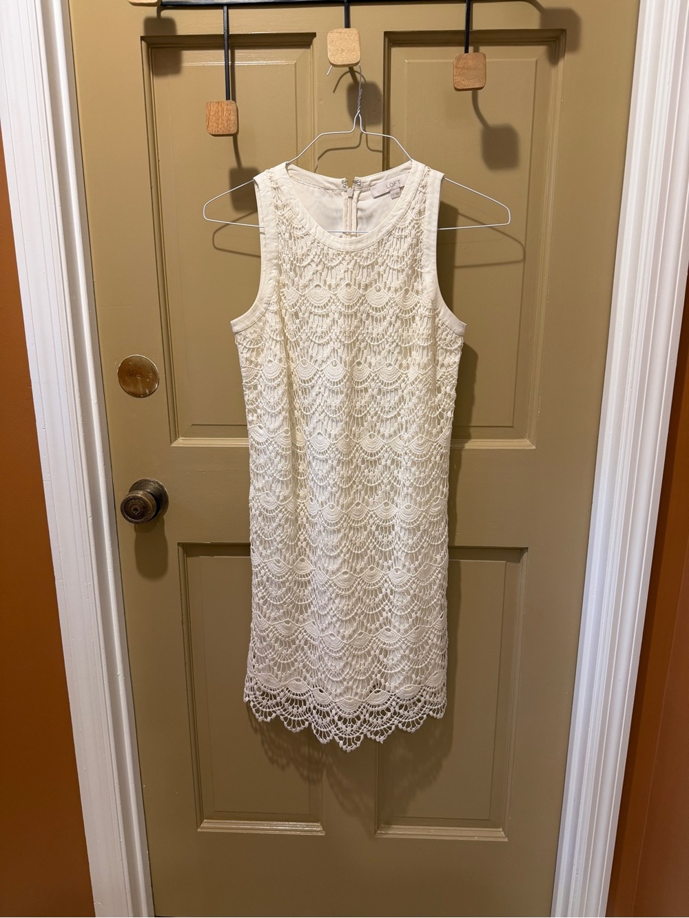 LOFT Bridal Occasion Sleeveless Lace Shift Dress in Cream